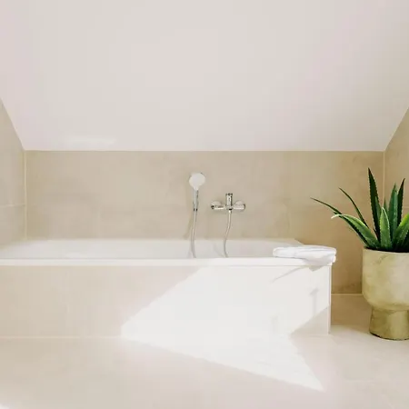 Kuesten De - 2 Direkte Deichlage, Balkon, 77qm * Greetsiel