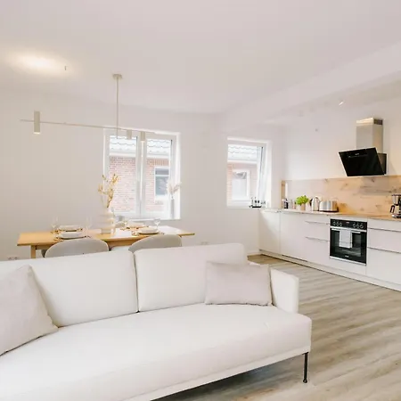 Kuesten De - 2 Direkte Deichlage, Balkon, 77qm *