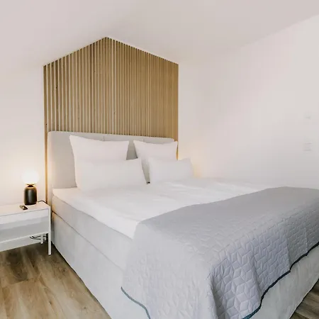 Kuesten De - 2 Direkte Deichlage, Balkon, 77qm Lägenhet