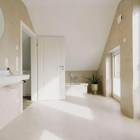 Kuesten De - 2 Direkte Deichlage, Balkon, 77qm Lägenhet *