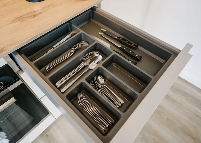 Apartment Küsten De - 2 Direkte Deichlage, Balkon, 77qm Greetsiel