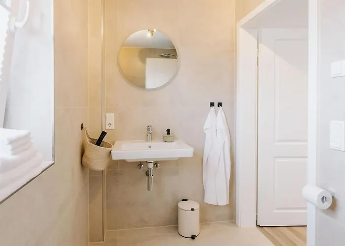 Küsten De - 2 Direkte Deichlage, Balkon, 77qm Apartment